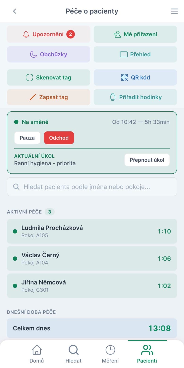 Pečovatel má celou směnu na jedné obrazovce